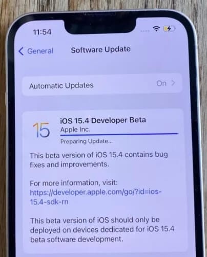 تحديث iOS 15.4