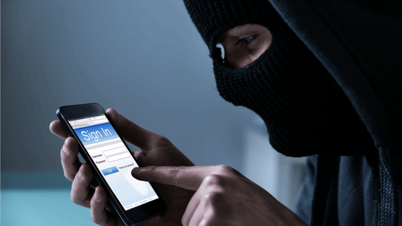 سرقة معلومات الشخصية للايفون