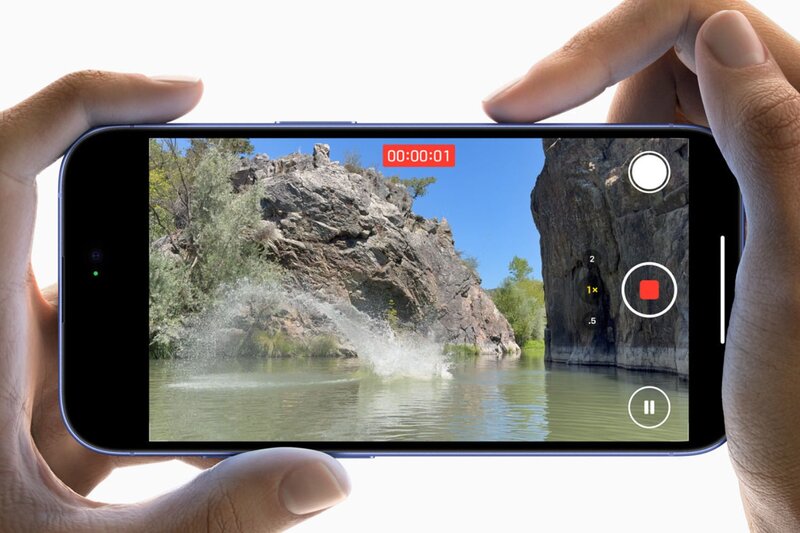 الكاميرا في آيفون Air و 16 Pro و 16 Plus