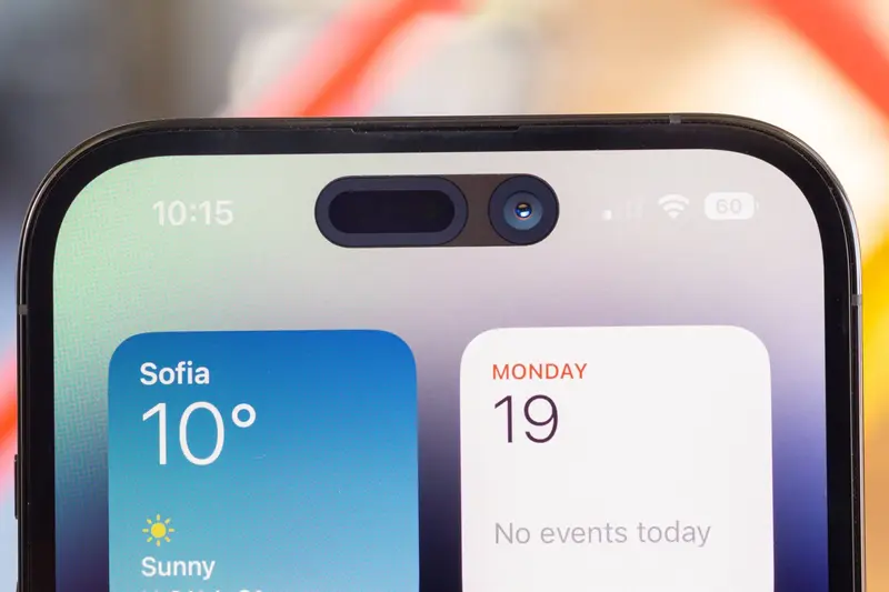 كاميرا أمامية أفضل في الإضاءة المنخفضة في iphone17ث