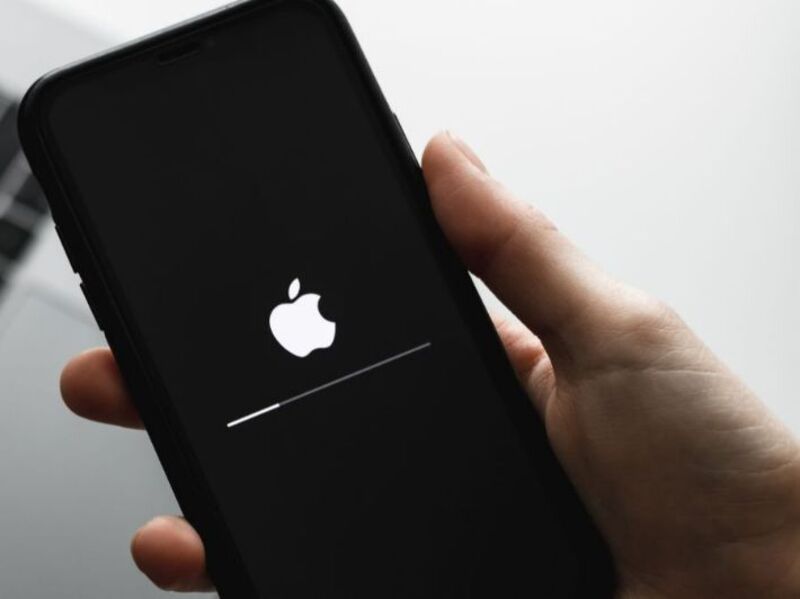 الايفون يقفل لوحده 