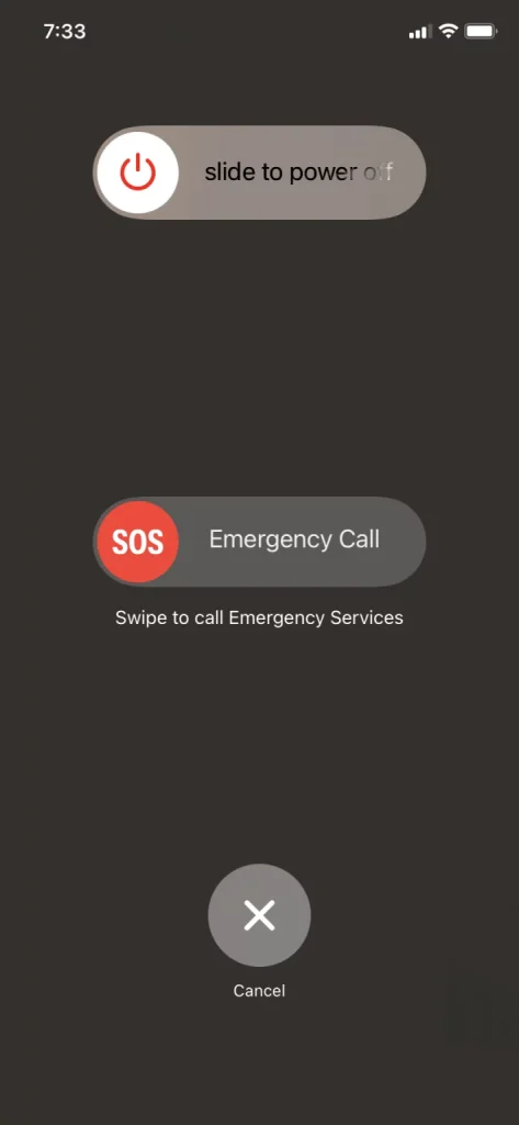 إعادة تشغيل ايفون لحل مشكلة توقف كاميرا الايفون