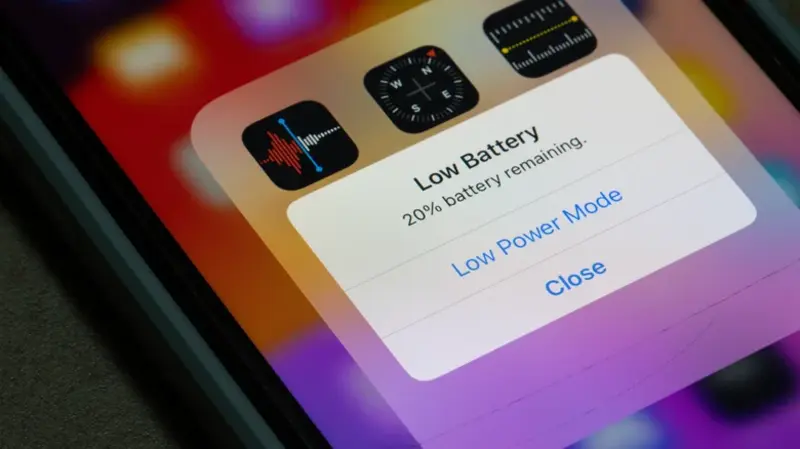 مشكلة استنزاف البطارية وارتفاع حرارة الهاتف بعد تحديث iOS 26