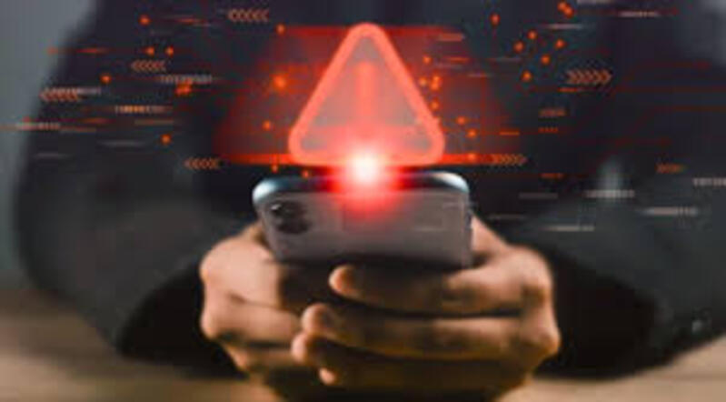 برنامج تجسس يستهدف آيفون