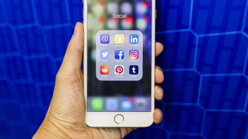 لا تظهر تعليقات فيسبوك على آيفون